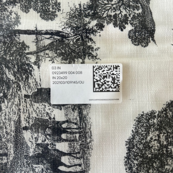 H&M Toile Print Pillow Cover - Picture 3 of 5